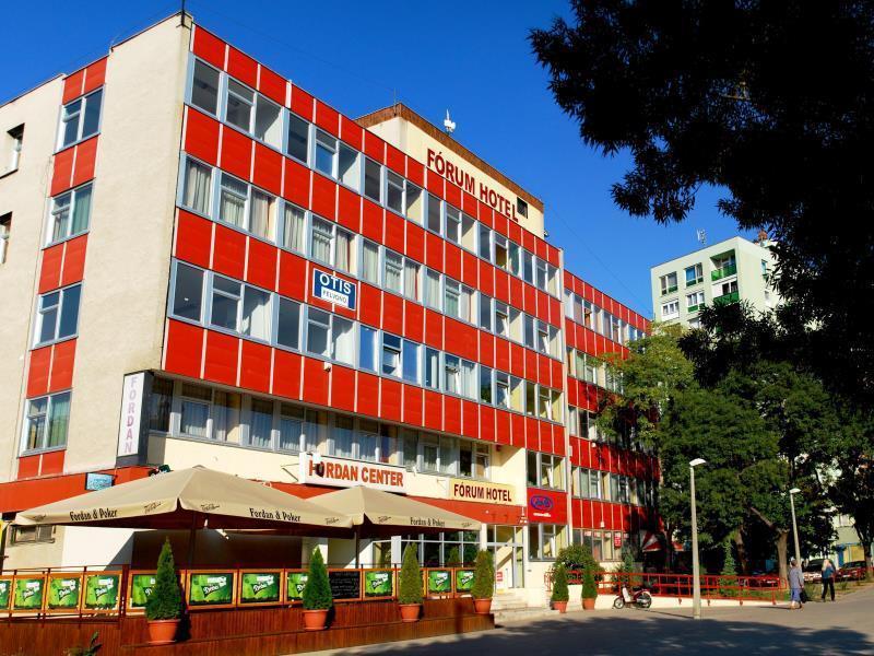 Fordan Hotel Pécs Exterior foto